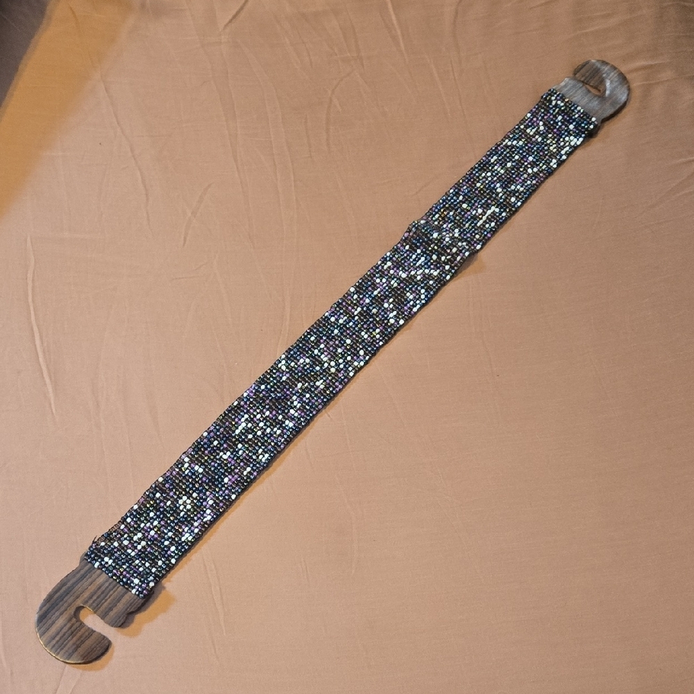 Glass Beaded Belt with Wooden Buckle - Picture 3 of 5